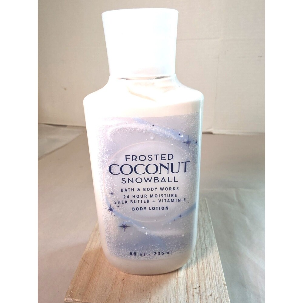 New Bath & Body Works Frosted Coconut Snowball Lotion 8oz